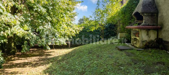 Квартира с 2 спальнями в Узмате Велате, Италия № 352050 20