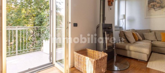 Квартира с 2 спальнями в Узмате Велате, Италия № 352050 28