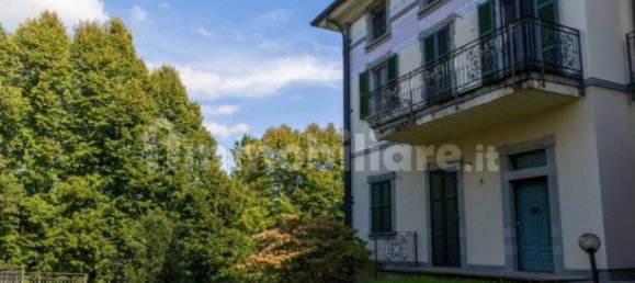 Квартира с 2 спальнями в Узмате Велате, Италия № 352050 11