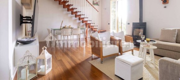 Квартира с 2 спальнями в Узмате Велате, Италия № 352050 25