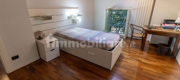 Квартира с 2 спальнями в Узмате Велате, Италия № 352050 8