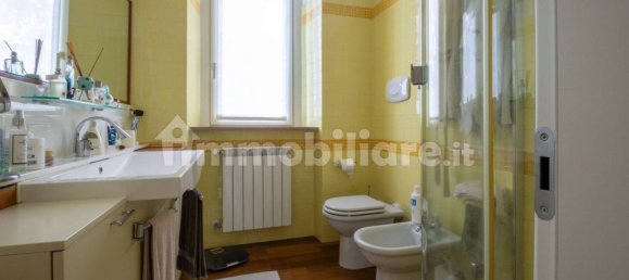 Квартира с 2 спальнями в Узмате Велате, Италия № 352050 38