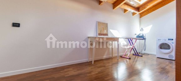 Квартира с 2 спальнями в Узмате Велате, Италия № 352050 48