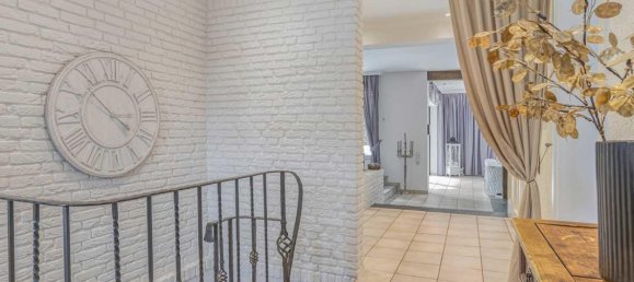 Бунгало с 6 комнатами в Меттман, Германия № 326797 2