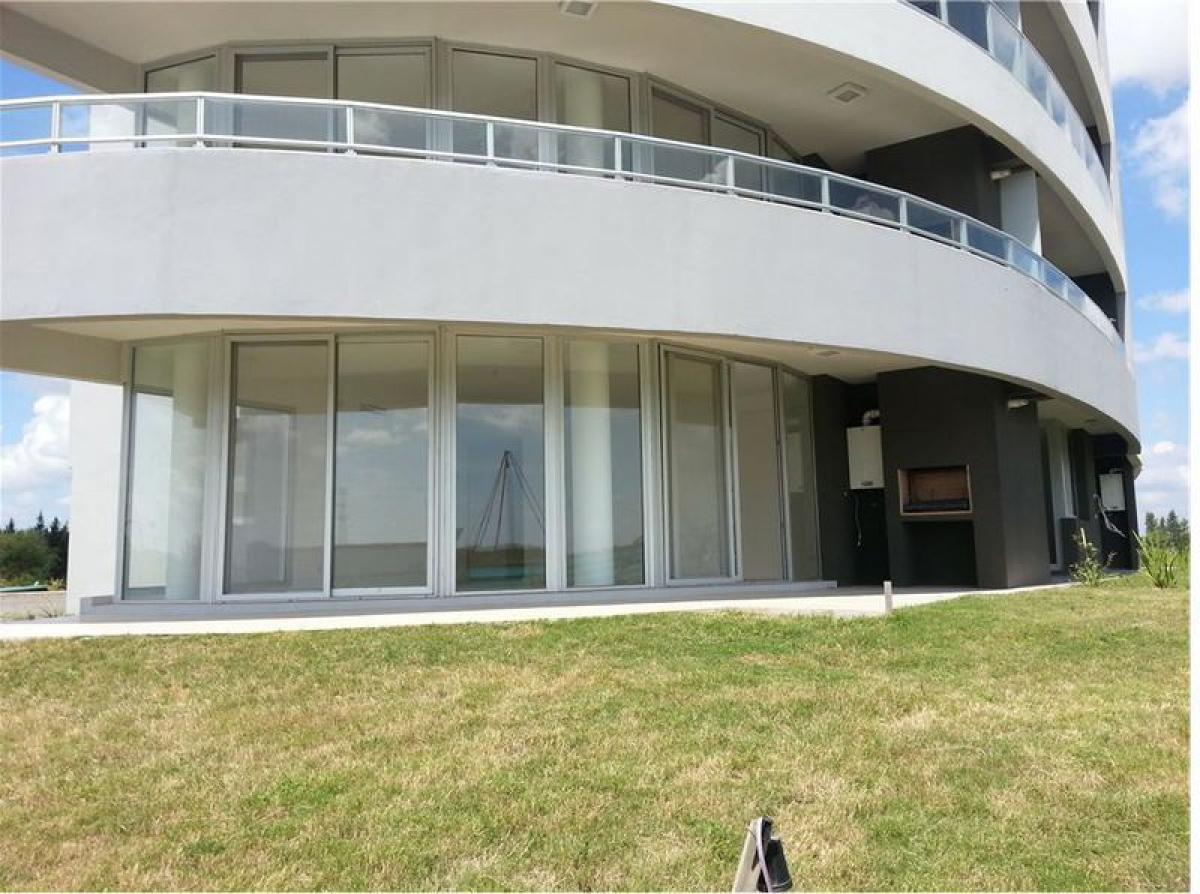 2 bedrooms Apartment in Tigre, Argentina No. 16794