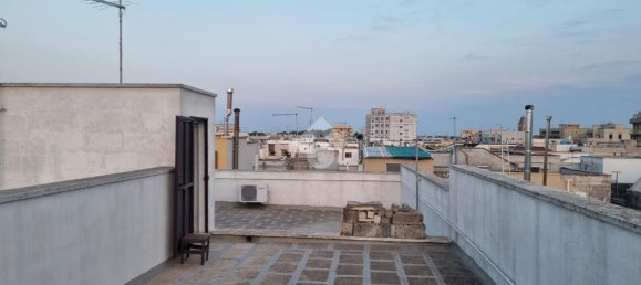 Дом с 3 комнатами в Франкавилла Фонтана, Италия № 22692 27