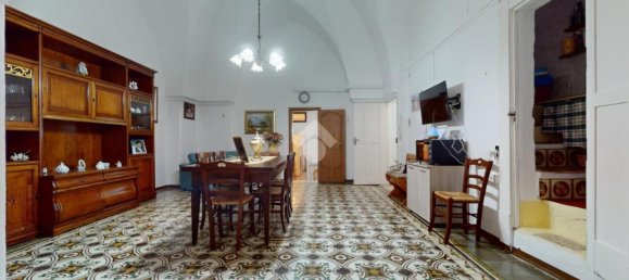 Дом с 3 комнатами в Франкавилла Фонтана, Италия № 22692 8