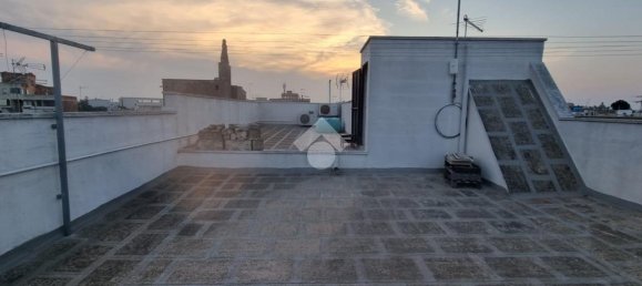 Дом с 3 комнатами в Франкавилла Фонтана, Италия № 22692 25