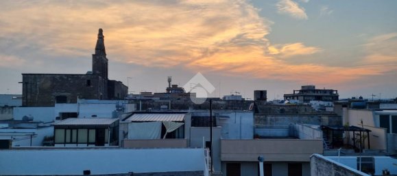 Дом с 3 комнатами в Франкавилла Фонтана, Италия № 22692 2