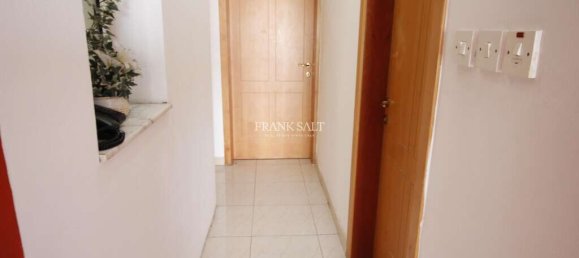 2 bedrooms Apartment in Gzira, Malta No. 9330 5