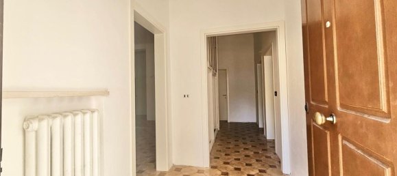 5 bedrooms Apartment in Forlì, Italy No. 334479 7