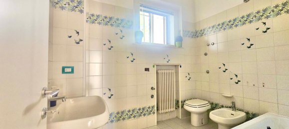 5 bedrooms Apartment in Forlì, Italy No. 334479 16