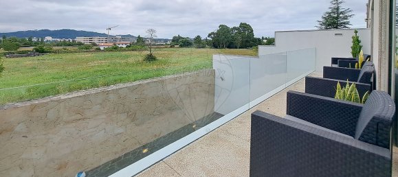 3 bedrooms House in Viana do Castelo, Portugal No. 22986 7