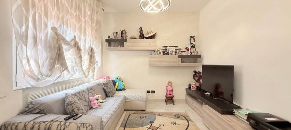 3 bedrooms Apartment in Opera, Italy No. 318039 3