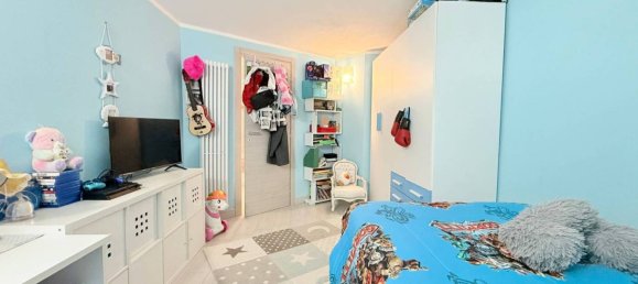 3 bedrooms Apartment in Opera, Italy No. 318039 16