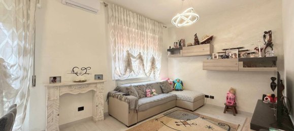 3 bedrooms Apartment in Opera, Italy No. 318039 2