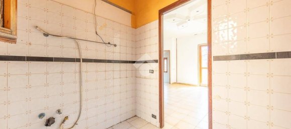 3 bedrooms Apartment in Rome, Italy No. 278000 6