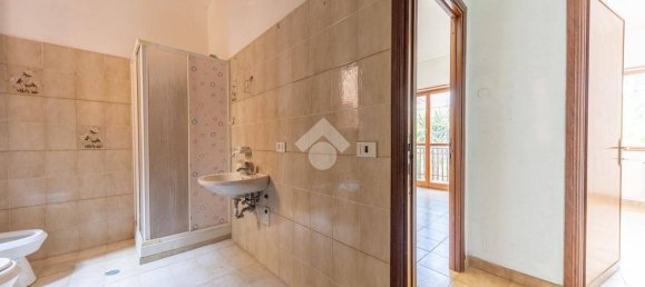 3 bedrooms Apartment in Rome, Italy No. 278000 24