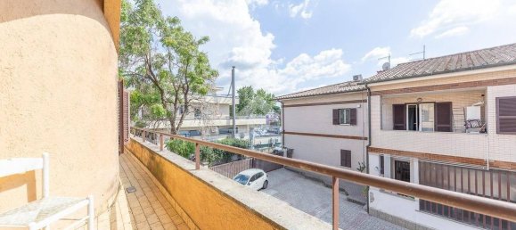 3 bedrooms Apartment in Rome, Italy No. 278000 8