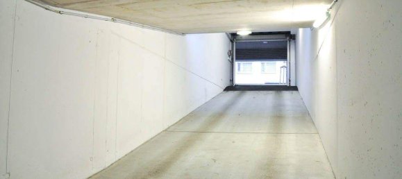 Garage in Vienna, Austria No. 203607 2