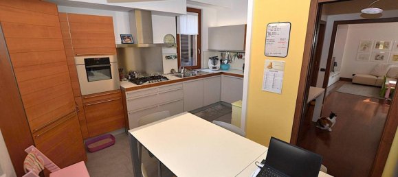 3غرفة شقة في Merate, Italy رقم 26730 20