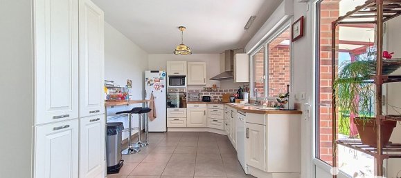 4 bedrooms House in Orchies, France No. 53714 4