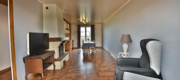 3 bedrooms House in Jouy, France No. 198373 4