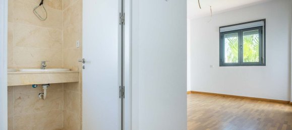 5 bedrooms House in Andalusia, Spain No. 156894 8