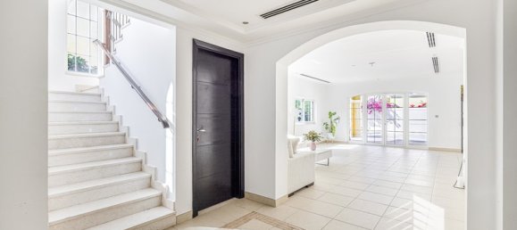 3 bedrooms Villa in Jumeirah Park, UAE No. 17697 2