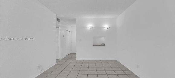 1 chambre propriété commerciale à vendre à Miami, Miami-Dade, Florida, USA № 614651 9