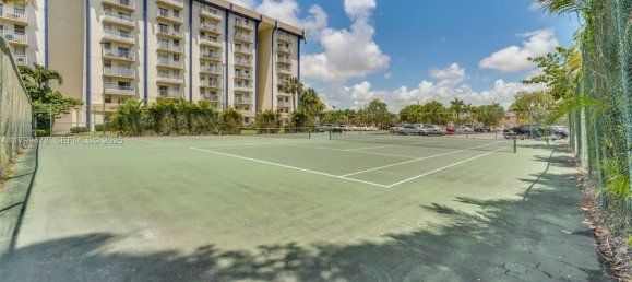 1 chambre propriété commerciale à vendre à Miami, Miami-Dade, Florida, USA № 614651 6