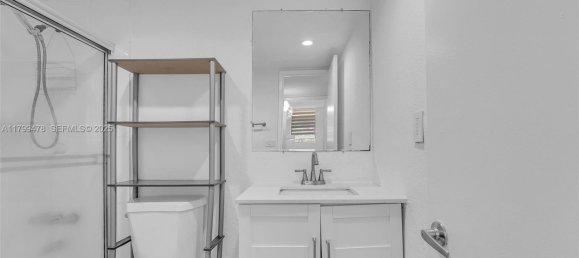 1 chambre propriété commerciale à vendre à Miami, Miami-Dade, Florida, USA № 614651 23