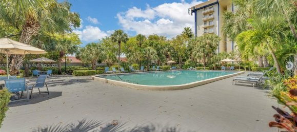 1 chambre propriété commerciale à vendre à Miami, Miami-Dade, Florida, USA № 614651 19