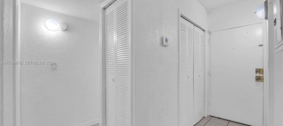 1 chambre propriété commerciale à vendre à Miami, Miami-Dade, Florida, USA № 614651 11