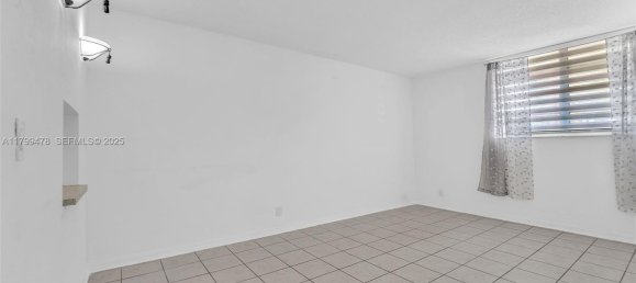 1 chambre propriété commerciale à vendre à Miami, Miami-Dade, Florida, USA № 614651 26