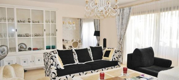 4 bedrooms Penthouse in Malaga, Spain No. 124013 6