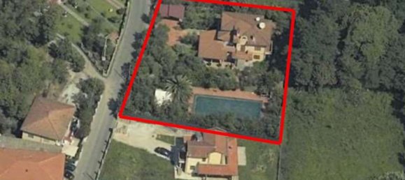 12 rooms Villa in Massa, Italy No. 281596 3