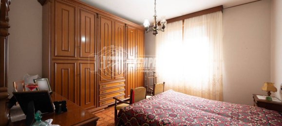 3 Schlafzimmer Wohnung in Vignola, Italy, Nr. 379668 13