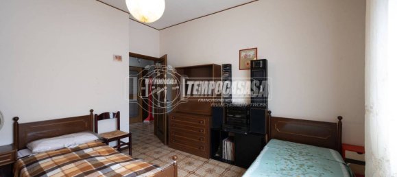 3 Schlafzimmer Wohnung in Vignola, Italy, Nr. 379668 12