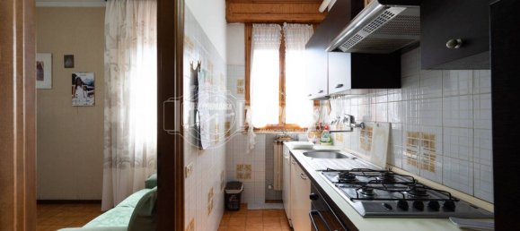 3 Schlafzimmer Wohnung in Vignola, Italy, Nr. 379668 7