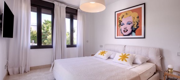 5 bedrooms Villa in Nueva Andalucia, Spain No. 4780 22