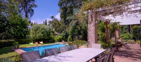 5 bedrooms Villa in Nueva Andalucia, Spain No. 4780 3