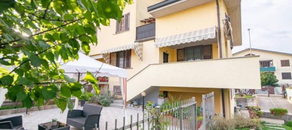 4-Zimmer Haus in Caselle Lurani, Italy, Nr. 42603 2