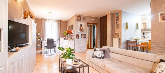 4-Zimmer Haus in Caselle Lurani, Italy, Nr. 42603 32