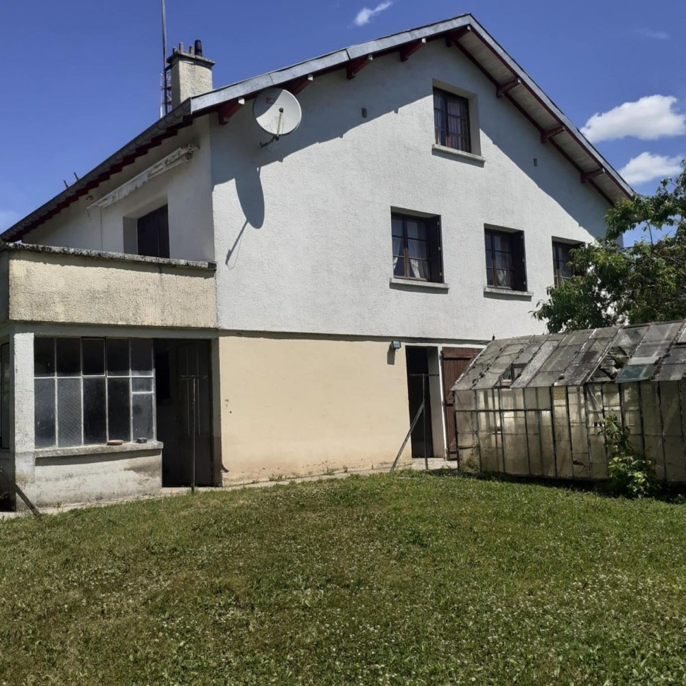 4 Schlafzimmer Haus in Mirecourt, France, Nr. 228845