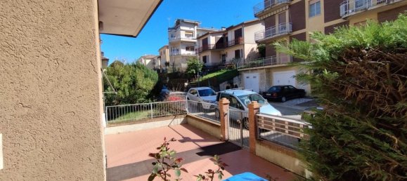 Квартира с 4 спальнями в Форново ди Таро, Италия № 353770 4