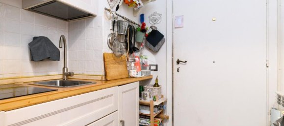 1 bedroom Apartment in Rome, Italy No. 371422 5