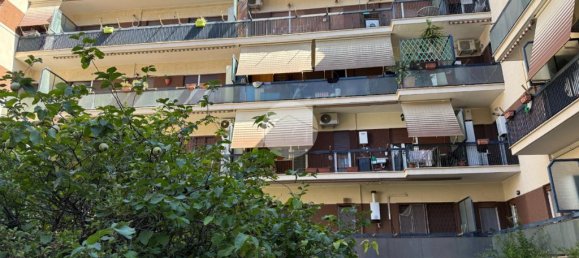 1 bedroom Apartment in Rome, Italy No. 371422 2