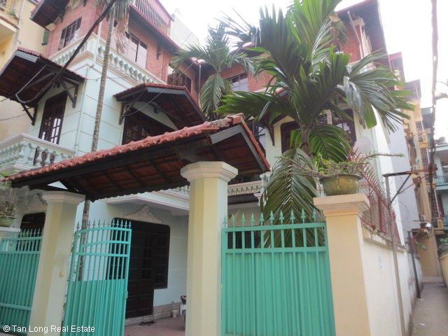 Casa de 3 dormitorios en Dong Da, Vietnam No. 5044