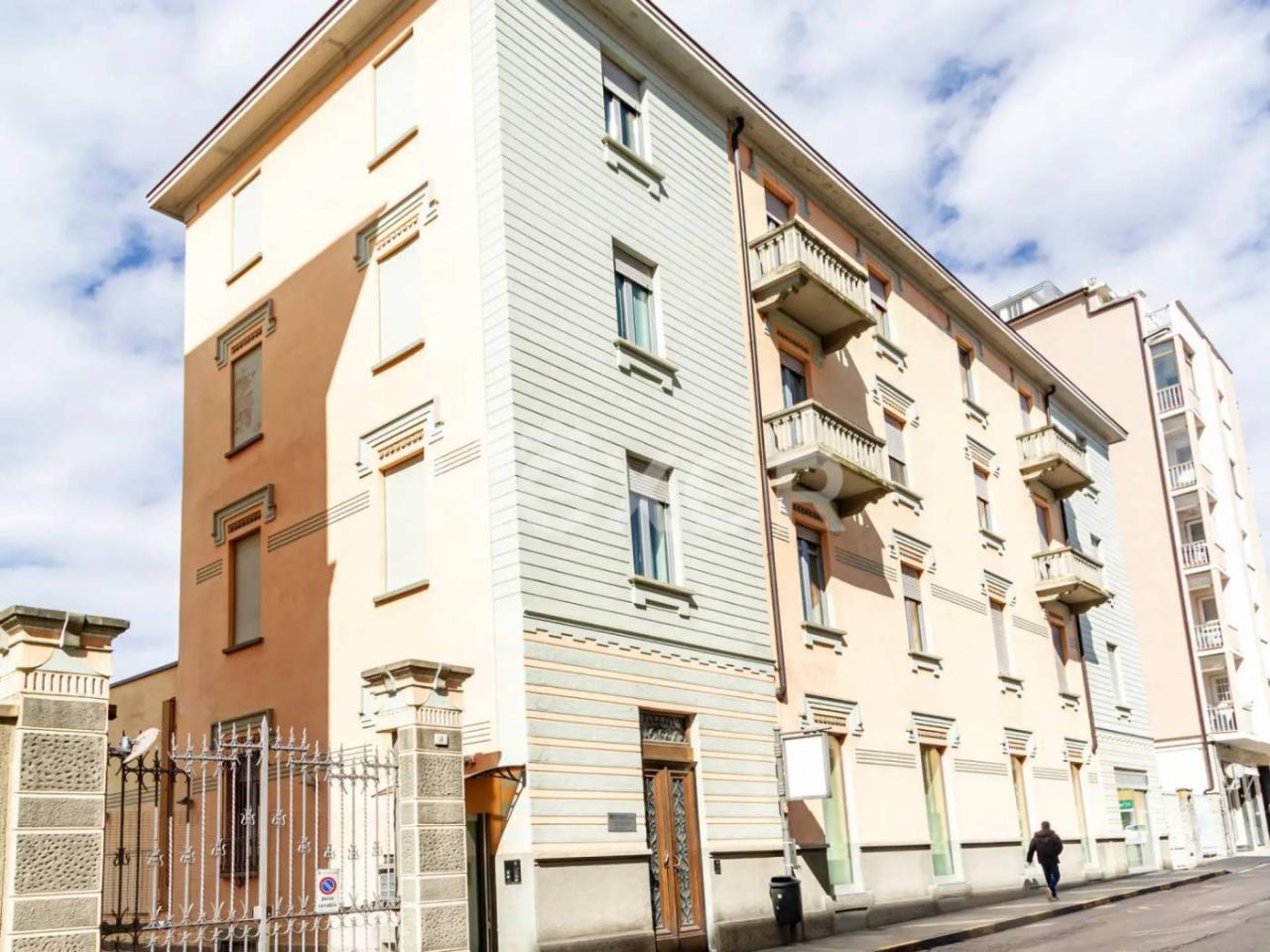 3-salle Appartement à Chieri, Italy No. 43503